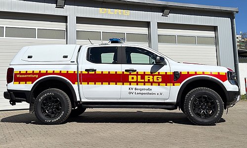 Geländewagen (PKW): Pelikan Bergstraße 13/16/1